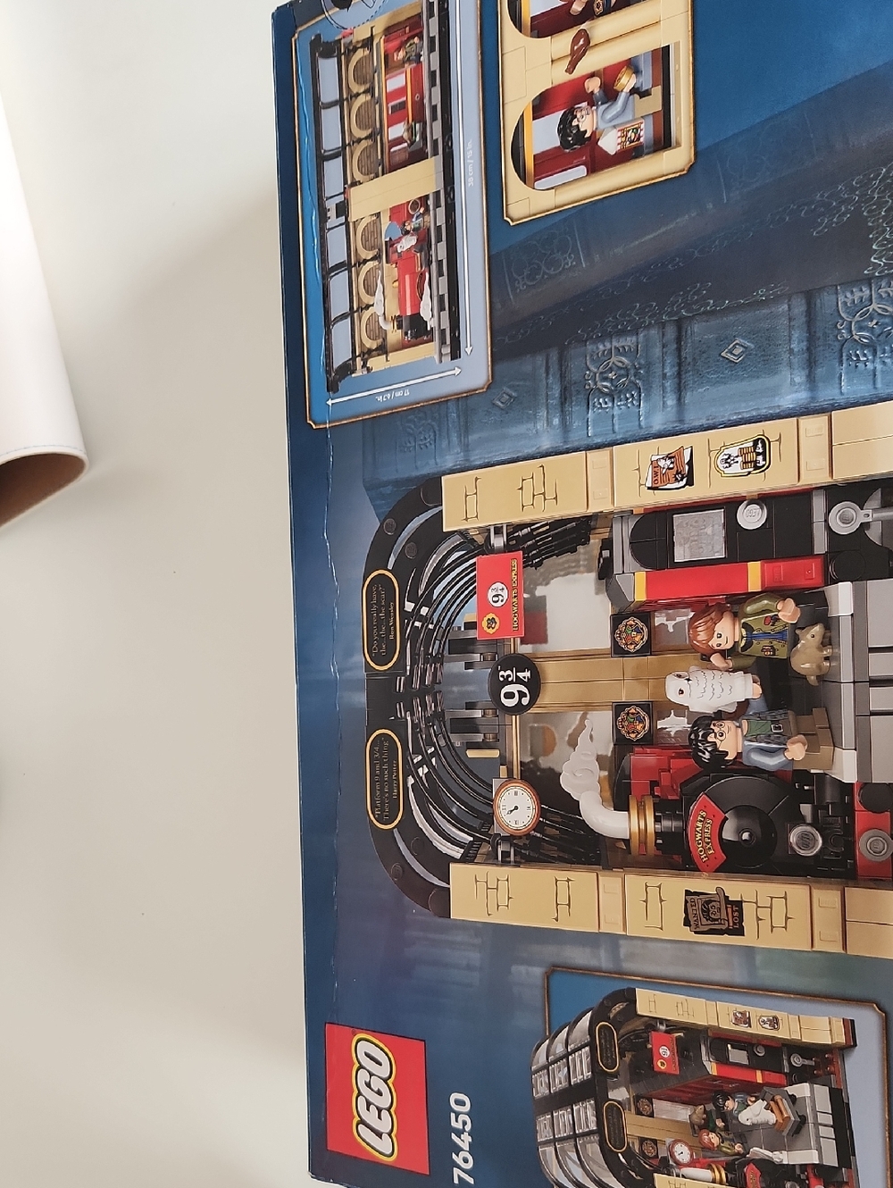 Lego Harry Potter Hogwarts Express Book Nook Set - Red, Black, Tan - Picture 8 of 8